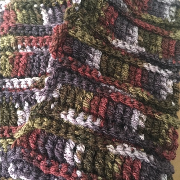 NEW Scarf - Picture 2 of 5